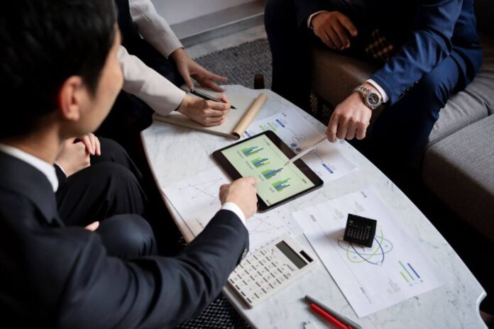 Why Every Fintech Platform Needs a Robust Digital Marketing Strategy to Thrive in a Competitive Market