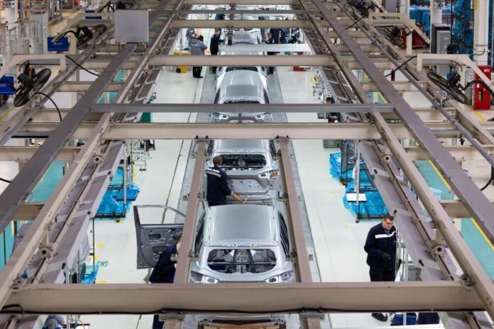 Top Providers of E/E Architecture Solutions in the Automotive Industry
