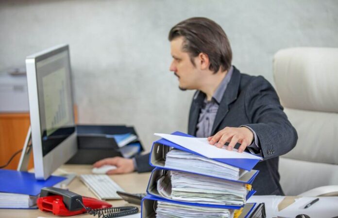 7 Benefits of Using an Employer of Record in China
