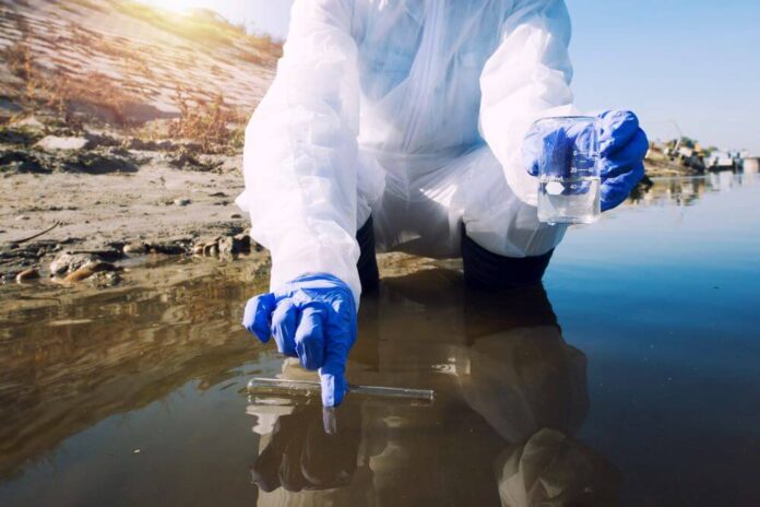 How Absorbents and Spill Containment Improve Environmental Safety
