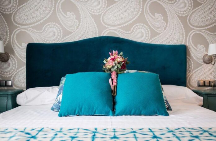 Top 10 Reasons to Choose a Velvet Quilt Cover This Winter