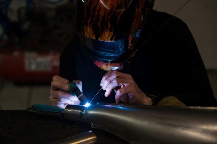 Handheld Laser Welding Safety That Keeps You in Control