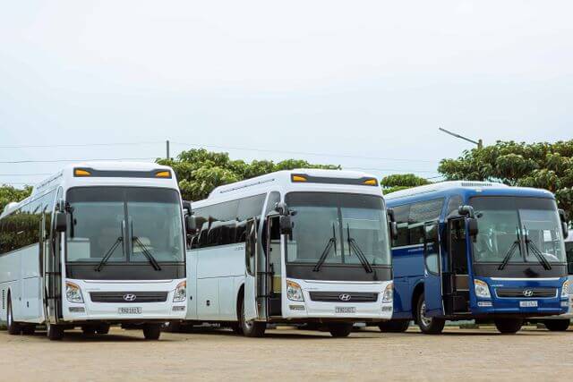 Charter Bus Rental In Chicago: City Events, Downstate Routes, And Wedding Transportation